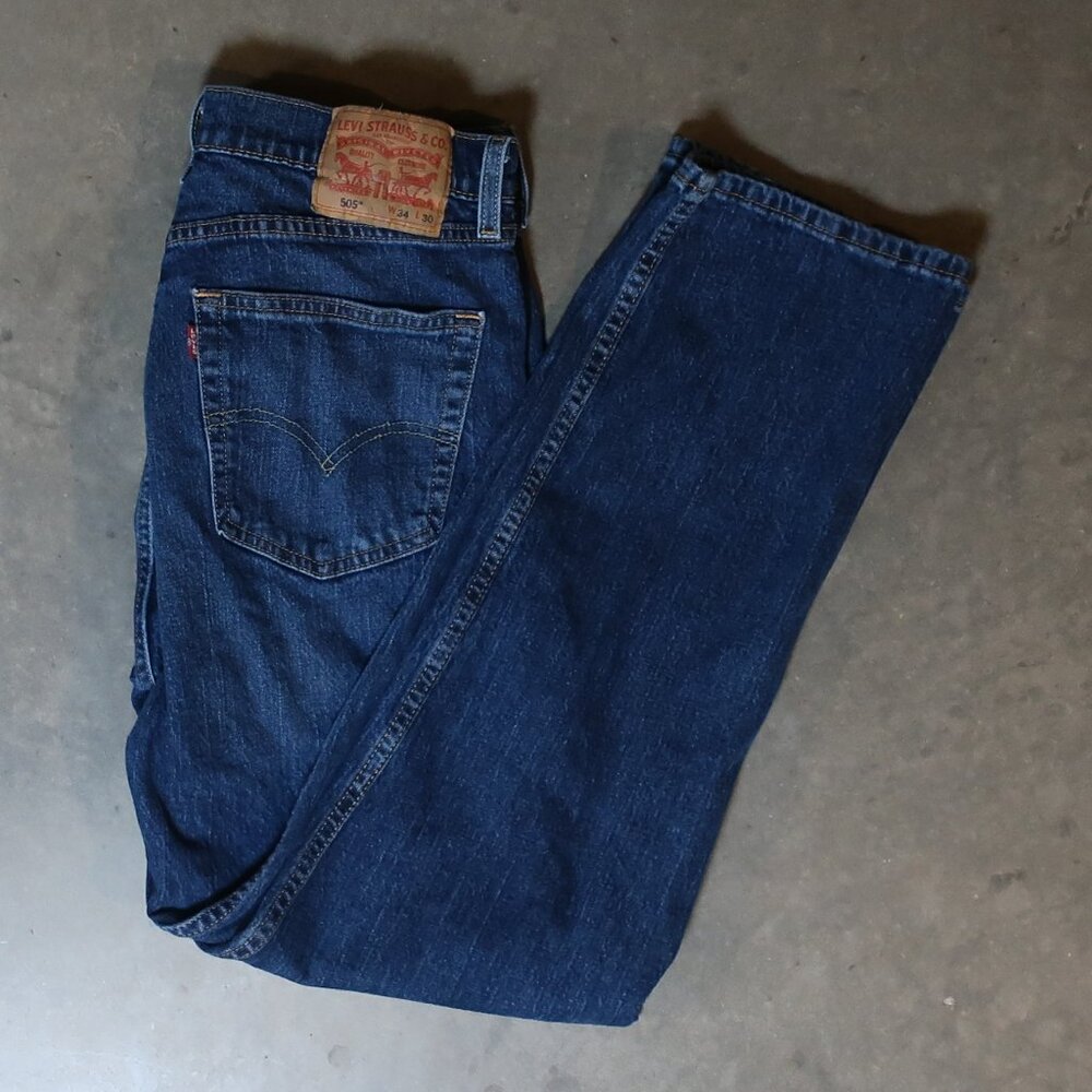 Levi's. 505. Men's 34x30. Denim Jeans. Blue. Medium-Wash.